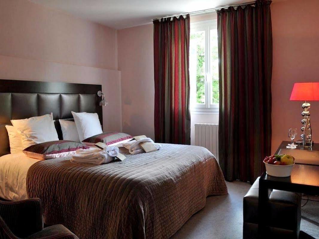 Logis Hotel - Restaurant Le Relais De Comodoliac Saint-Junien Ngoại thất bức ảnh
